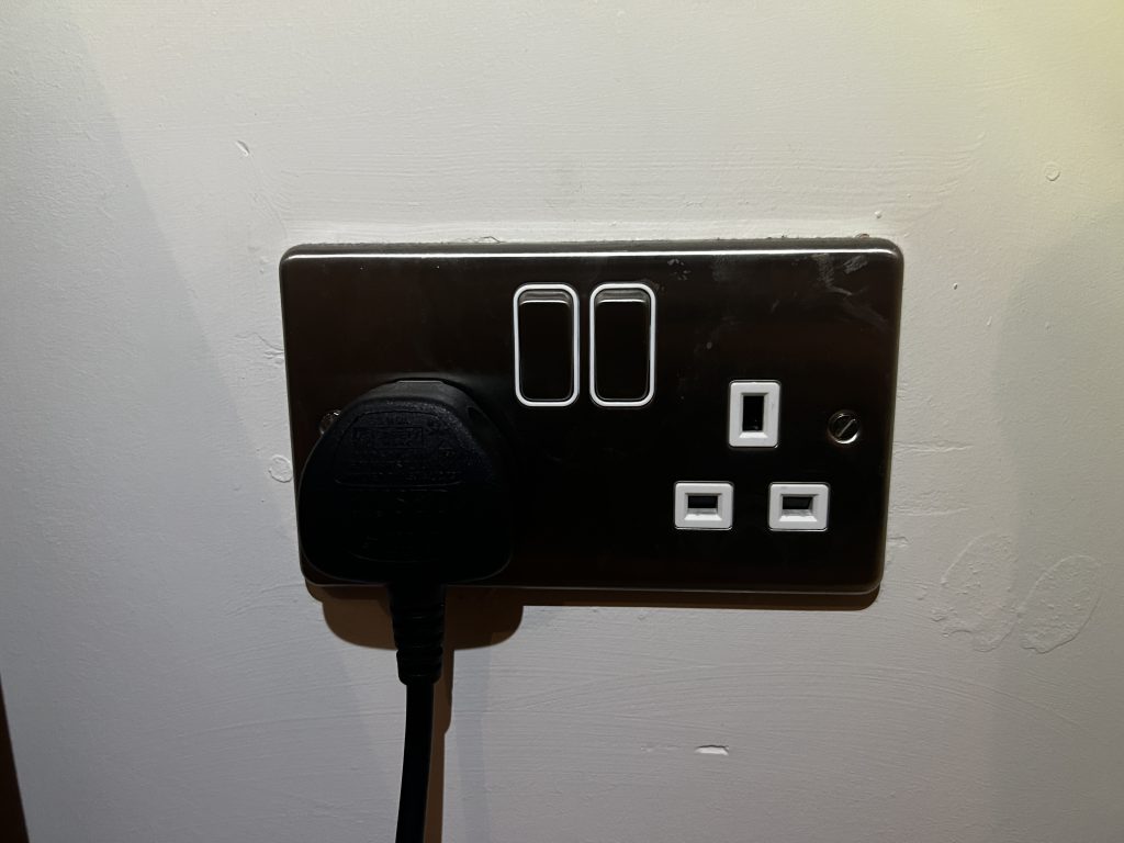 Plug socket in UK
