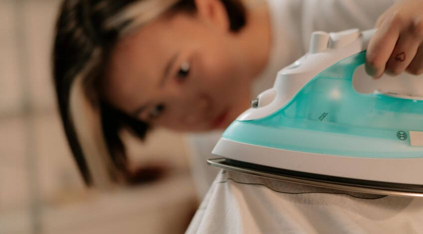 15 Ironing Tips That Are Pure Genius - Check Appliance