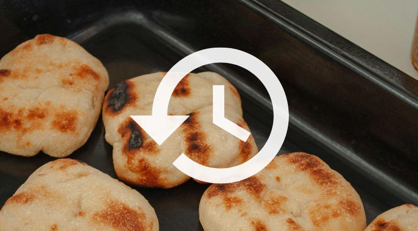 7 Easy Ways to Rescue Stained & Burnt Baking Pans