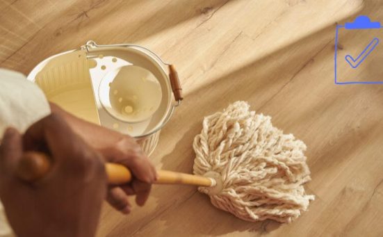 7 Speed Cleaning Hacks Working Mums Swear By (get it done FAST!)