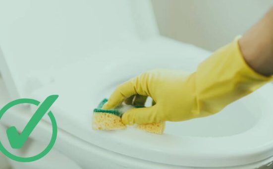 The Bathroom Cleaning Guide That Will Change Your Life (free checklist)