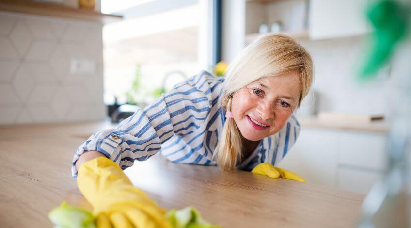 The Weekly Cleaning Schedule That Keeps Homes Pristine!