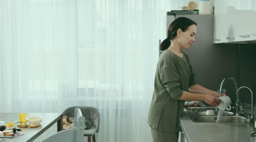 How to Have A Housewife-Worthy Home When You Work Full-Time
