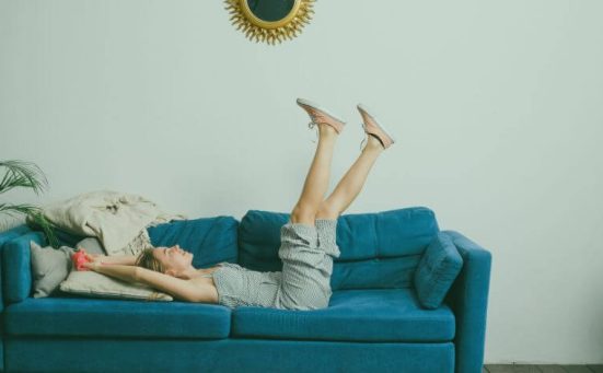 How To Keep Your Home Smelling Fresh Without Using Artificial Scents