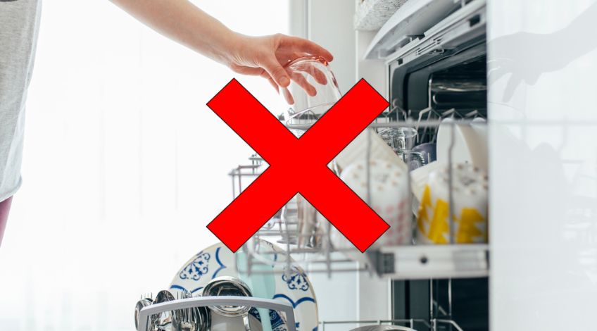 Stop Making These 10 Cleaning Mistakes! You’re Only Spreading More Dirt