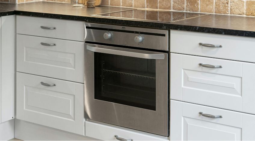 oven and drawers in kitchen