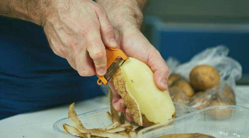 peeling potato