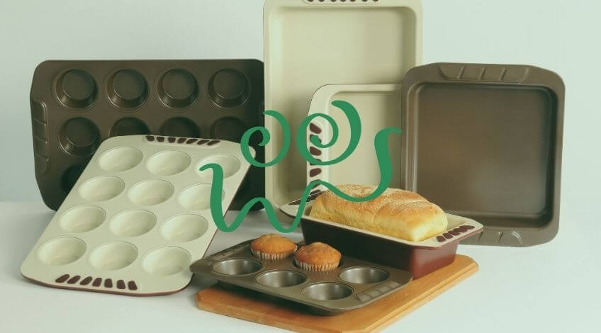 The Easiest Way To Organise Baking Trays (No More Cupboard Avalanche!)