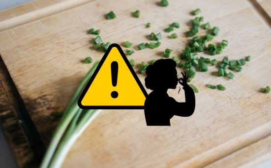 Why Your Cutting Boards Smell (And The Fast Way To Get Rid Of It)